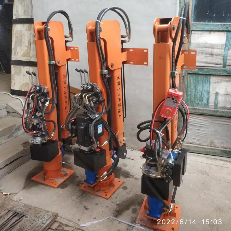 湛河区重汽蓝牌随车吊 3.2吨 国六动力强 液压驱动 农用自卸起重机